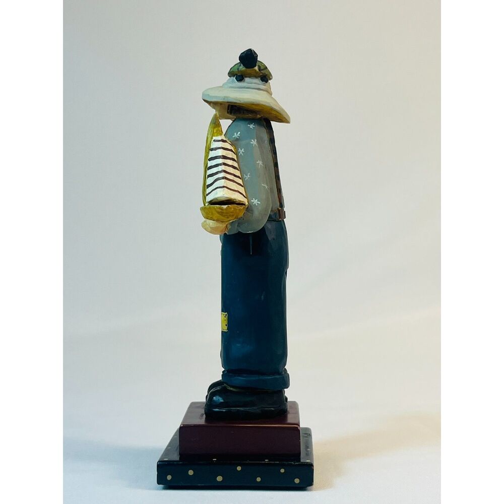 Williraye Studio WW 1051 Figurines "Boy Holding a Boat" Turtle READ - Picture 3 of 7